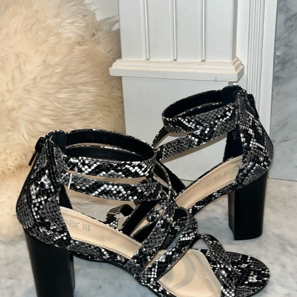 BAR III Women’s Blythe Block Snake Skin Strappy Heels Size 8 - Picture 6 of 11